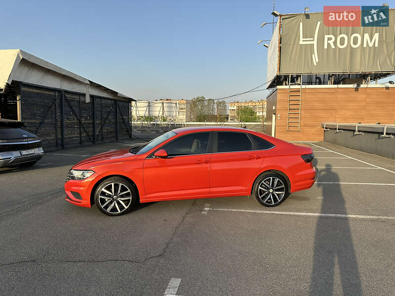 Седан Volkswagen Jetta 2019 в Киеве