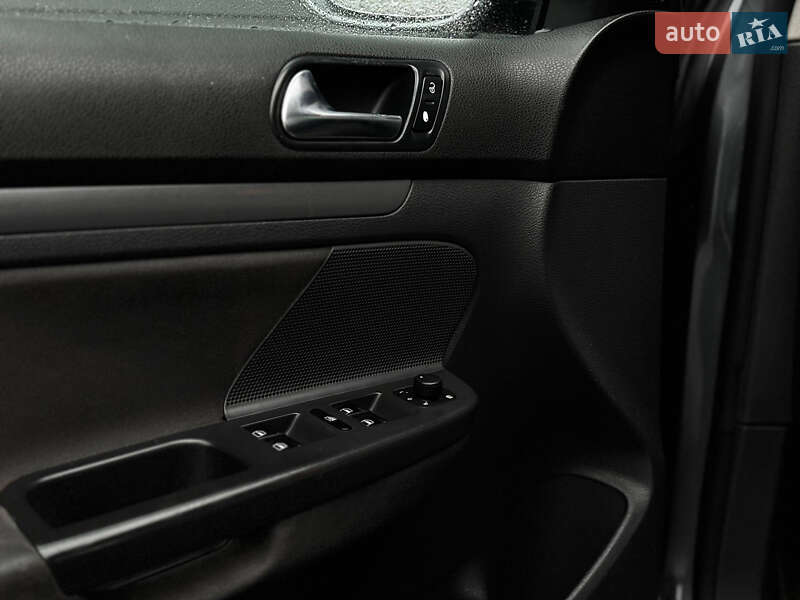 Седан Volkswagen Jetta 2009 в Кропивницькому фото 6 Седан Volkswagen Jetta 2009 в Кропивницькому