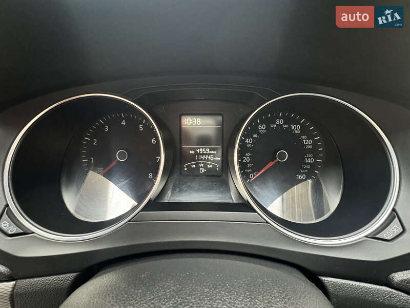 Седан Volkswagen Jetta 2017 в Святопетрівське