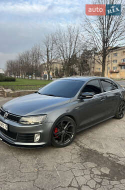 Седан Volkswagen Jetta 2013 в Кривому Розі