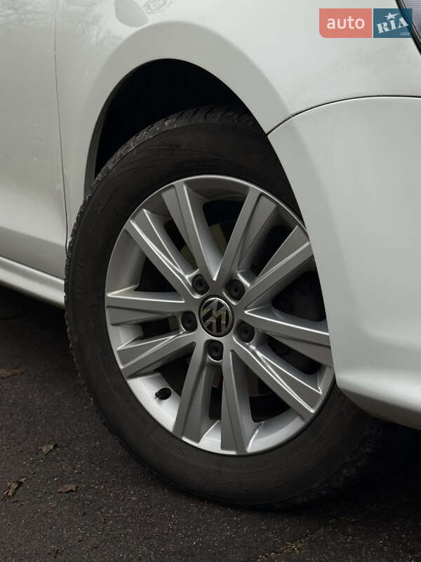 Седан Volkswagen Jetta 2015 в Верхньодніпровську фото 5 Седан Volkswagen Jetta 2015 в Верхньодніпровську