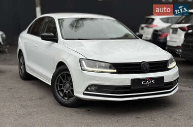 Седан Volkswagen Jetta 2015 в Киеве