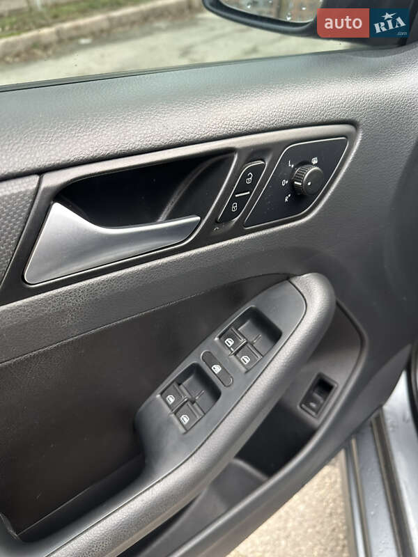 Седан Volkswagen Jetta 2014 в Полтаві фото 13 Седан Volkswagen Jetta 2014 в Полтаві