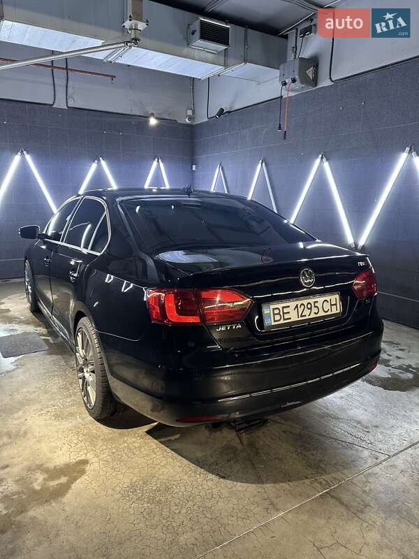 Седан Volkswagen Jetta 2014 в Одесі