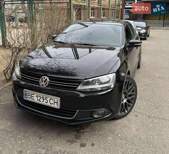 Седан Volkswagen Jetta 2014 в Одесі