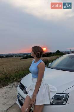 Седан Volkswagen Jetta 2011 в Львове