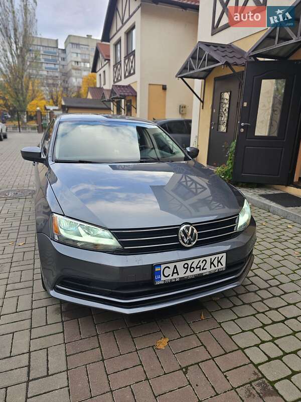 Седан Volkswagen Jetta 2016 в Черкассах