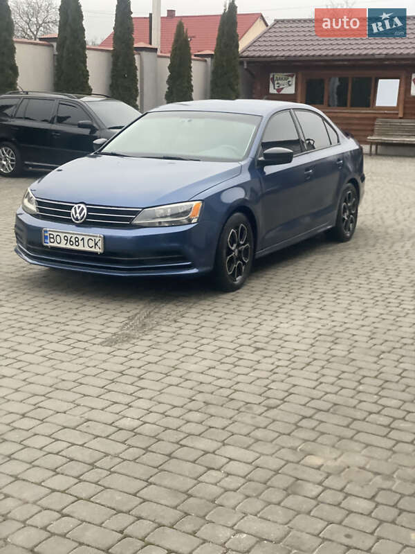 Седан Volkswagen Jetta 2015 в Городку