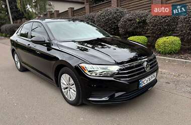 Седан Volkswagen Jetta 2019 в Киеве