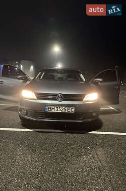 Седан Volkswagen Jetta 2012 в Києві