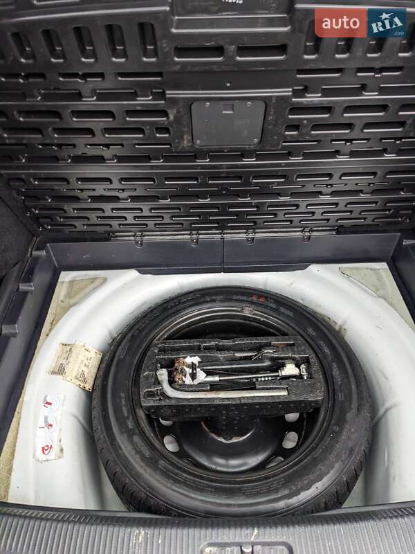 Универсал Volkswagen Jetta 2011 в Киеве фото 27 Универсал Volkswagen Jetta 2011 в Киеве