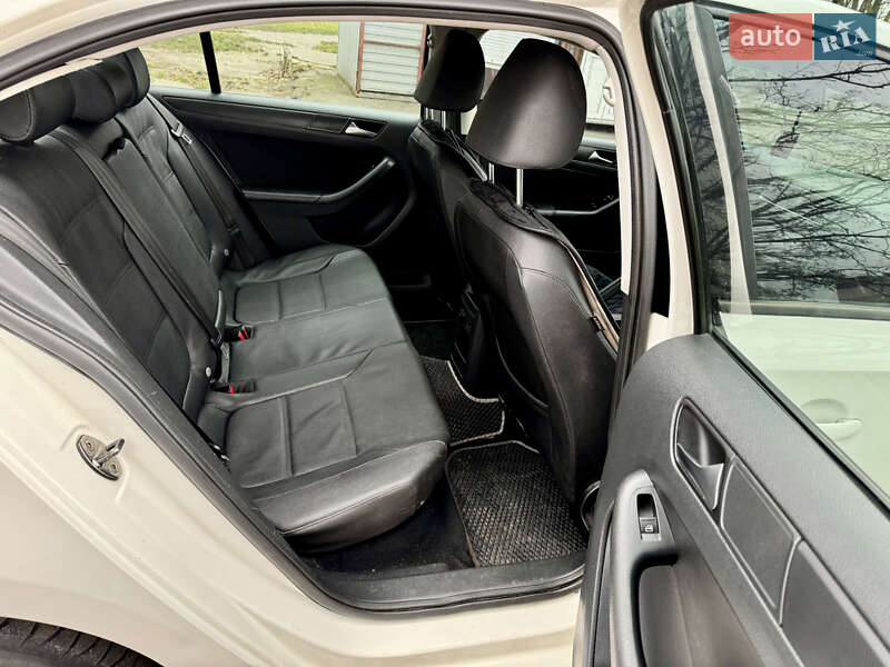 Седан Volkswagen Jetta 2011 в Харькове фото 6 Седан Volkswagen Jetta 2011 в Харькове