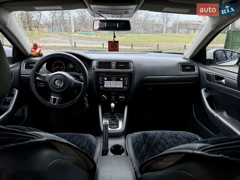 Седан Volkswagen Jetta 2011 в Харькове фото 12 Седан Volkswagen Jetta 2011 в Харькове