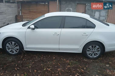 Седан Volkswagen Jetta 2016 в Черкасах