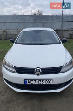 Седан Volkswagen Jetta 2014 в Днепре