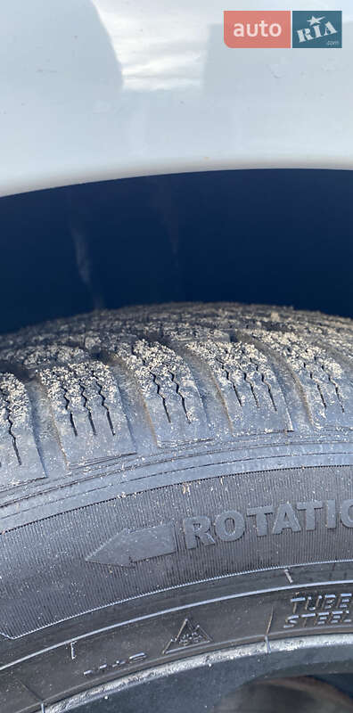 Седан Volkswagen Jetta 2014 в Дніпрі