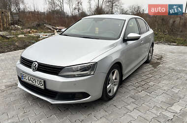 Седан Volkswagen Jetta 2011 в Каменке-Бугской