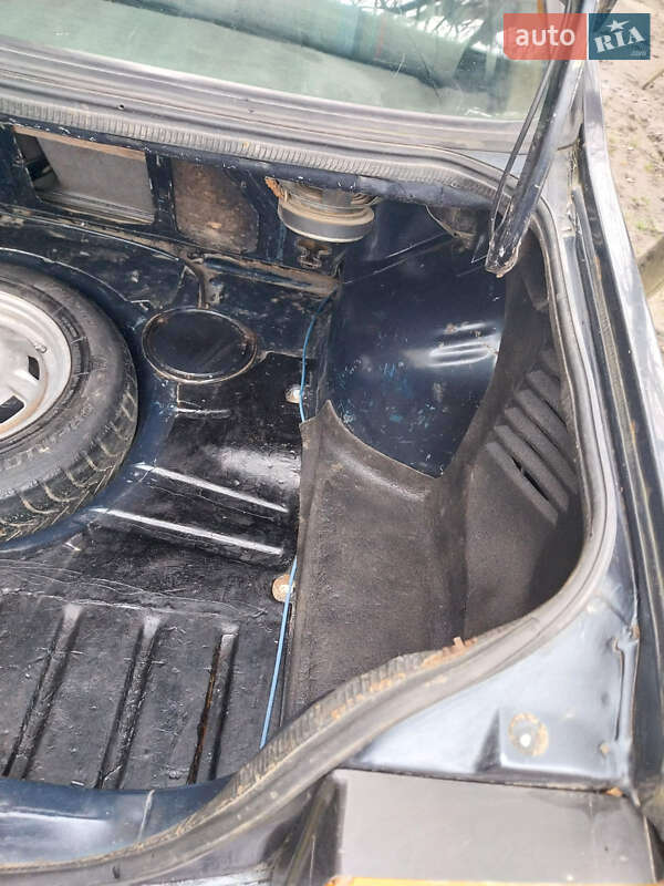 Седан Volkswagen Jetta 1989 в Черновцах