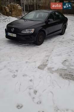 Седан Volkswagen Jetta 2015 в Киеве