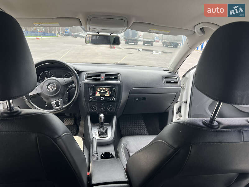 Седан Volkswagen Jetta 2014 в Одессе фото 13 Седан Volkswagen Jetta 2014 в Одессе