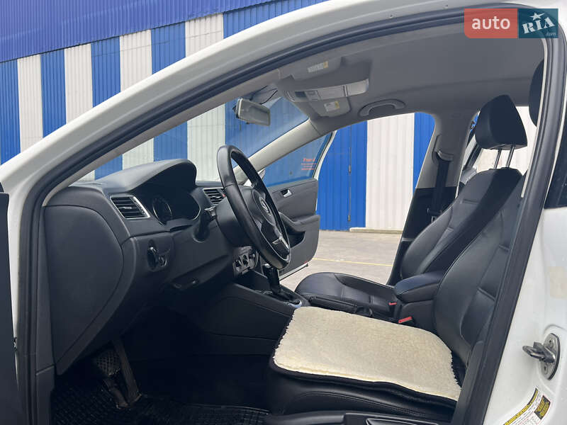 Седан Volkswagen Jetta 2014 в Одессе фото 16 Седан Volkswagen Jetta 2014 в Одессе