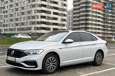 Седан Volkswagen Jetta 2018 в Киеве