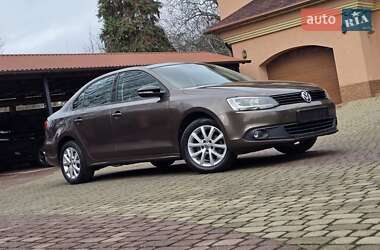 Седан Volkswagen Jetta 2011 в Мукачево