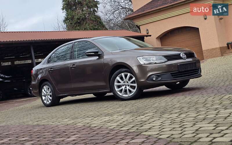 Volkswagen Jetta 2011