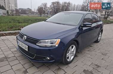 Седан Volkswagen Jetta 2013 в Черкасах