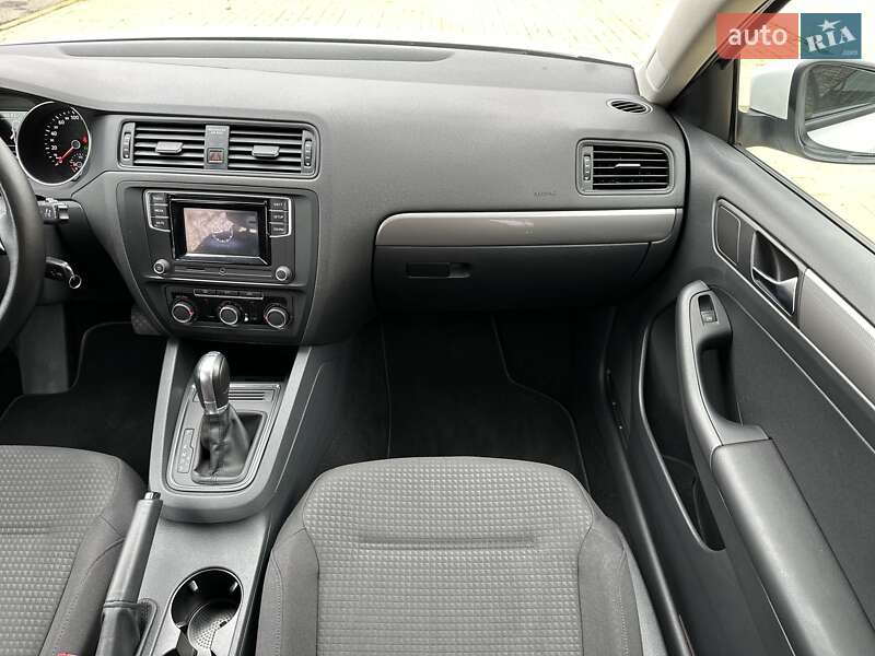 Седан Volkswagen Jetta 2016 в Одессе