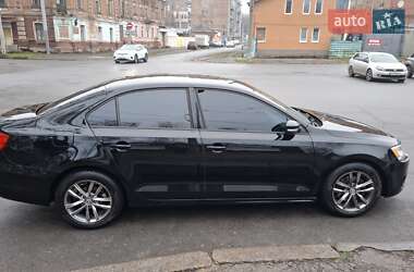 Седан Volkswagen Jetta 2012 в Харькове