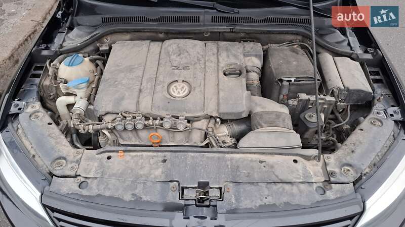 Седан Volkswagen Jetta 2012 в Харкові