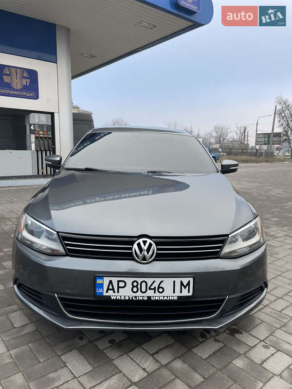 Седан Volkswagen Jetta 2014 в Запоріжжі