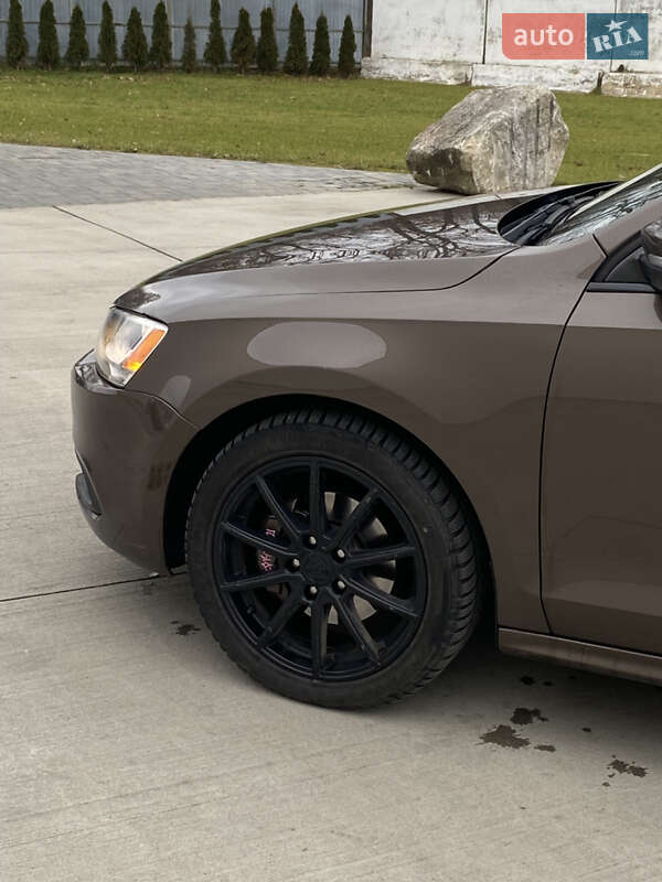 Седан Volkswagen Jetta 2013 в Луцьку