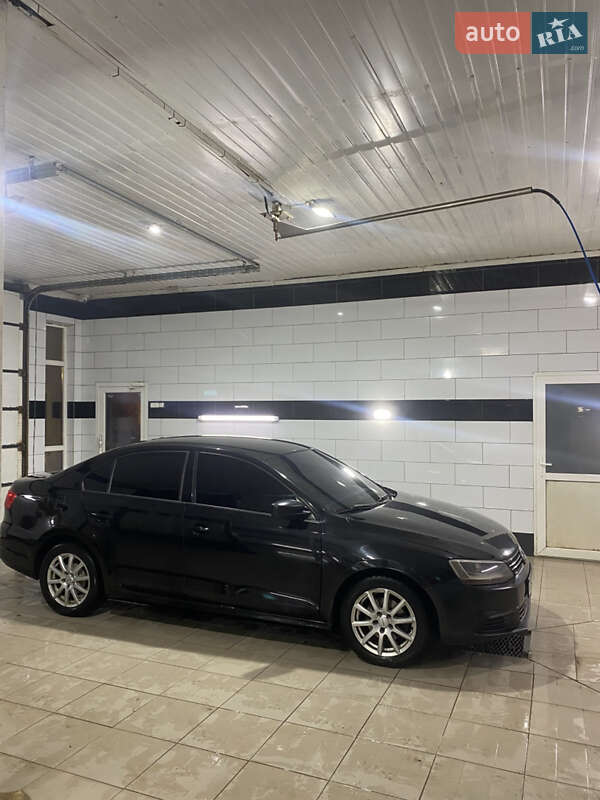 Volkswagen Jetta 2011