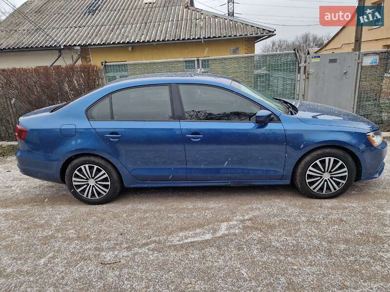 Седан Volkswagen Jetta 2017 в Дніпрі