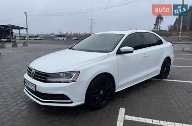 Седан Volkswagen Jetta 2016 в Києві