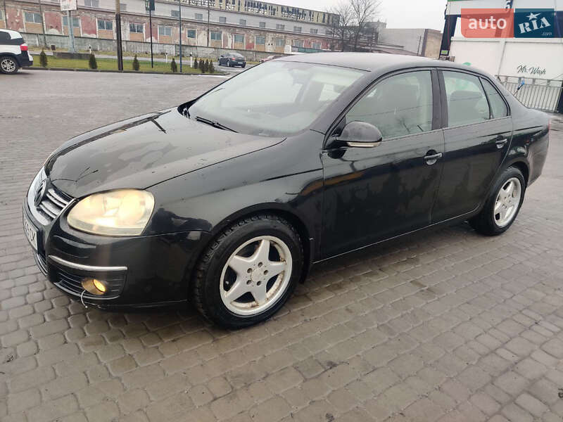 Седан Volkswagen Jetta 2007 в Львові