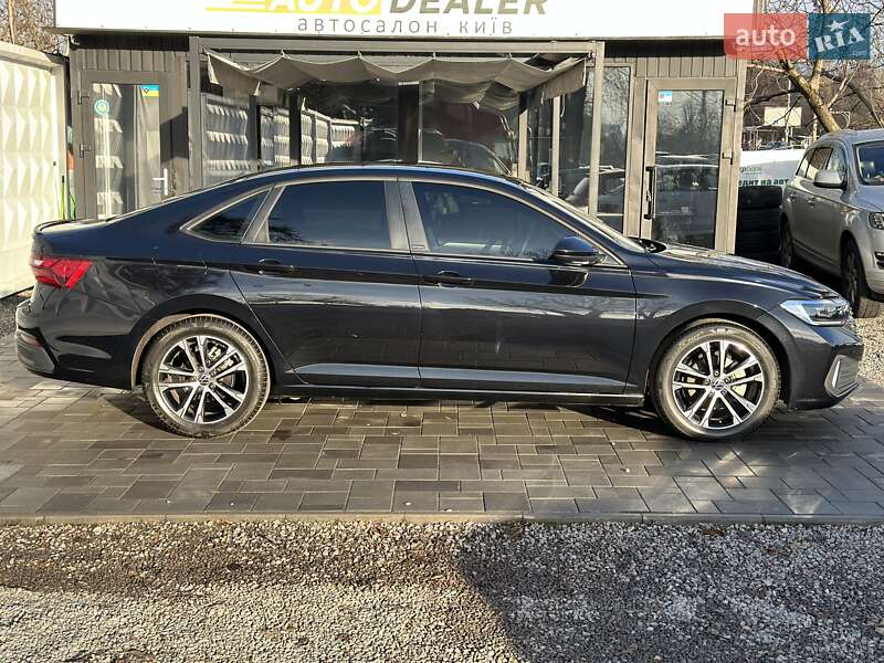 Седан Volkswagen Jetta 2023 в Киеве