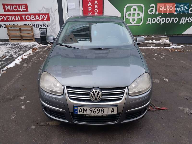 Седан Volkswagen Jetta 2008 в Житомирі