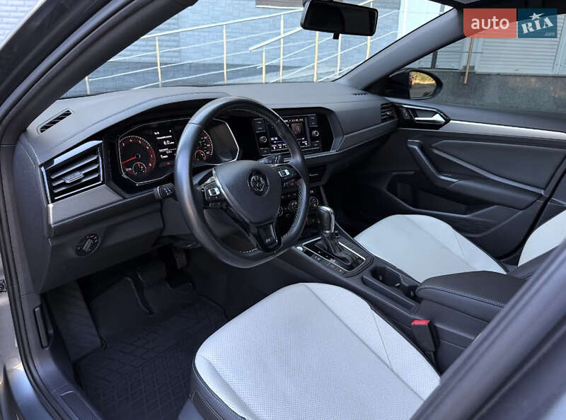 Седан Volkswagen Jetta 2019 в Кривом Роге