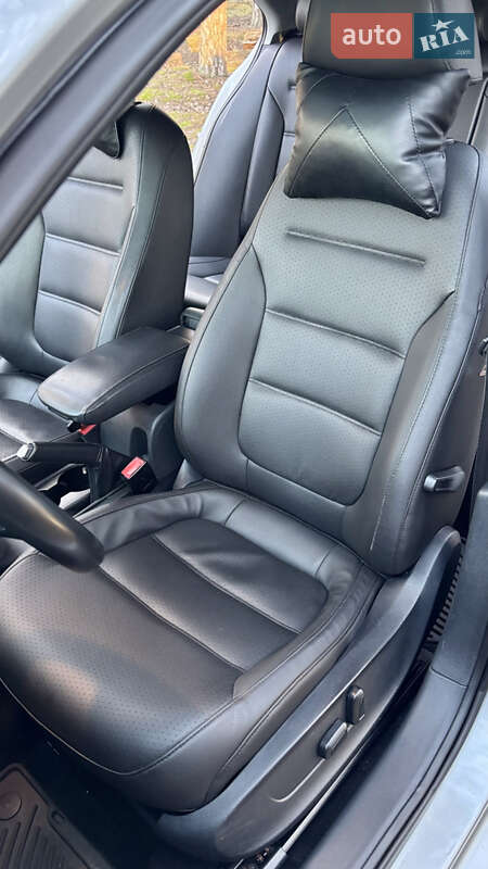 Седан Volkswagen Jetta 2014 в Киеве фото 7 Седан Volkswagen Jetta 2014 в Киеве