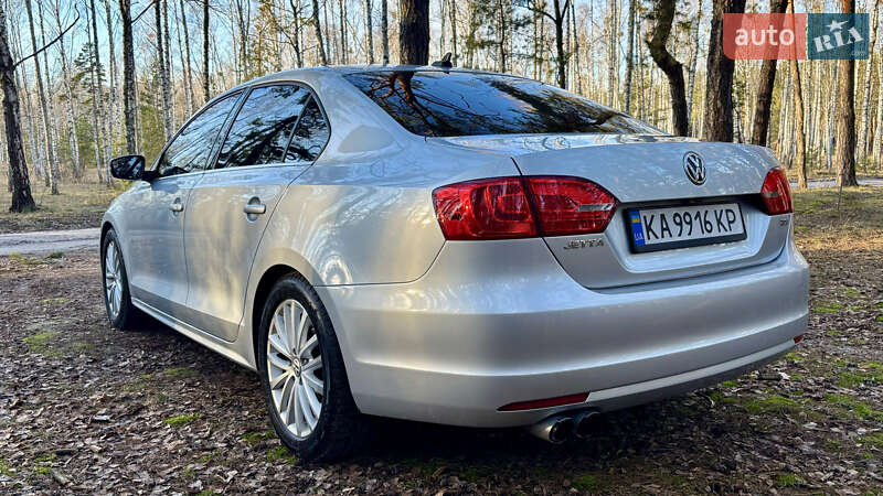 Седан Volkswagen Jetta 2014 в Киеве фото 3 Седан Volkswagen Jetta 2014 в Киеве