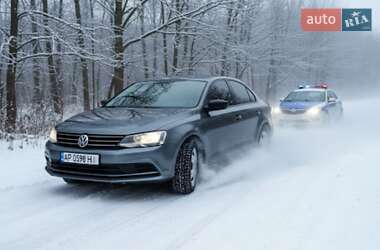 Седан Volkswagen Jetta 2015 в Запоріжжі