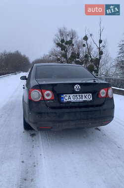 Седан Volkswagen Jetta 2006 в Черкасах