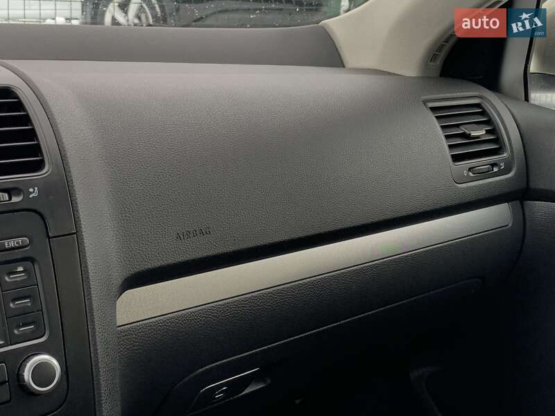 Седан Volkswagen Jetta 2005 в Бердичеві