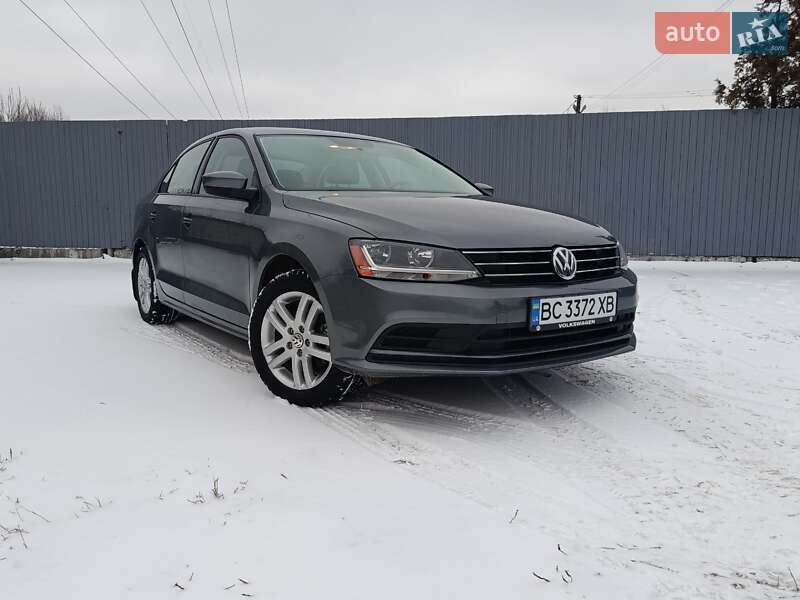 Седан Volkswagen Jetta 2017 в Львове