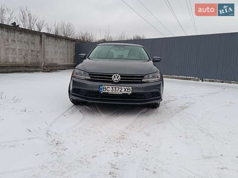 Седан Volkswagen Jetta 2017 в Львове
