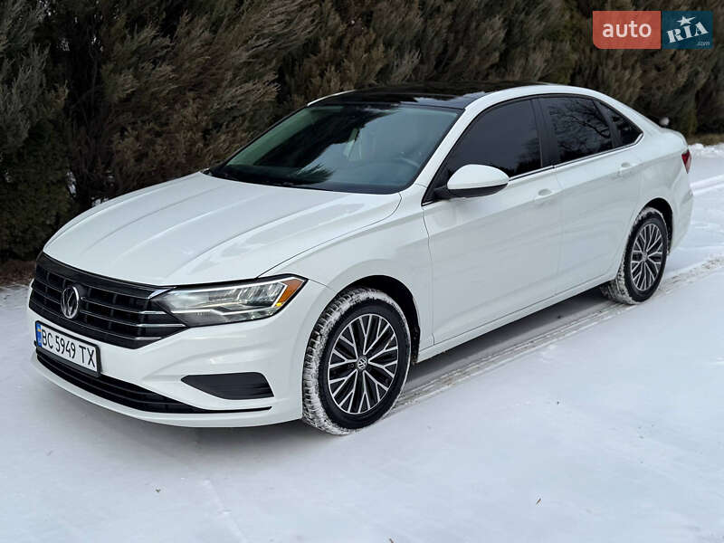 Седан Volkswagen Jetta 2020 в Львові