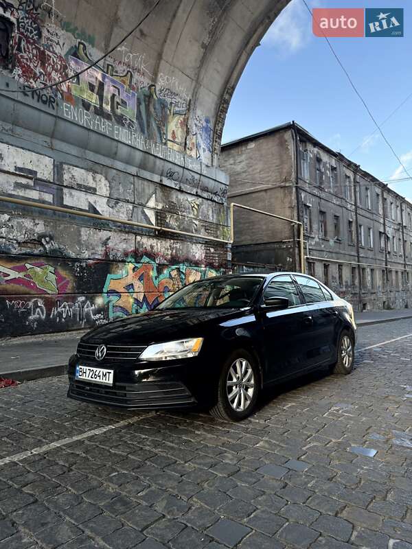 Седан Volkswagen Jetta 2015 в Одесі